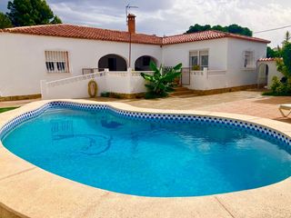 Rent Chalet in Pueblo-Ubanizaciones
