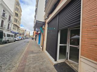 Lloguer Local Comercial a Centro. Local en alquiler en zona centro.