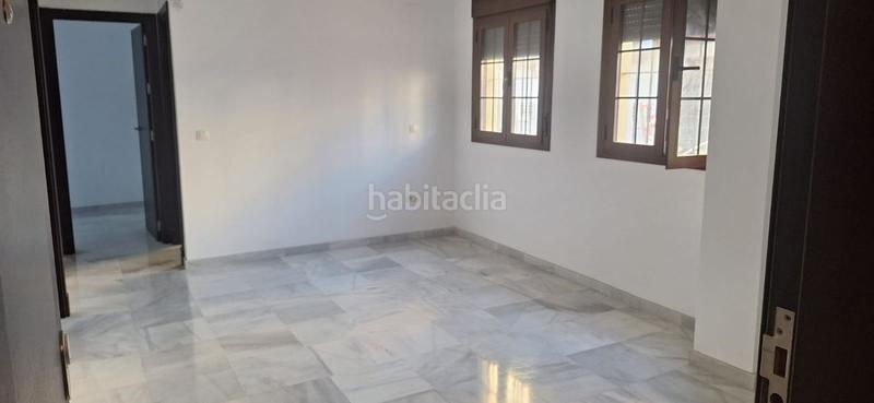 Foto ec8cdcb2-e48d-4cb3-b3c7-7253553a3f8e. Piso  en venta en zona Centro, 2 dormitorios. en Alcalá de Guadaira