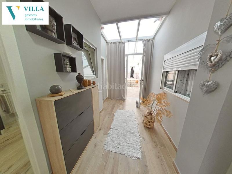 Foto dae7c5fa-36da-40d9-b1c9-619ce68e9152. Casa a La Paz Alcalá de Guadaira