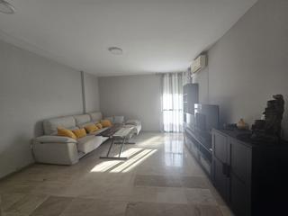 Appartement en La Paz. Piso en venta en alcal de guadaira, 3 dormitorios.