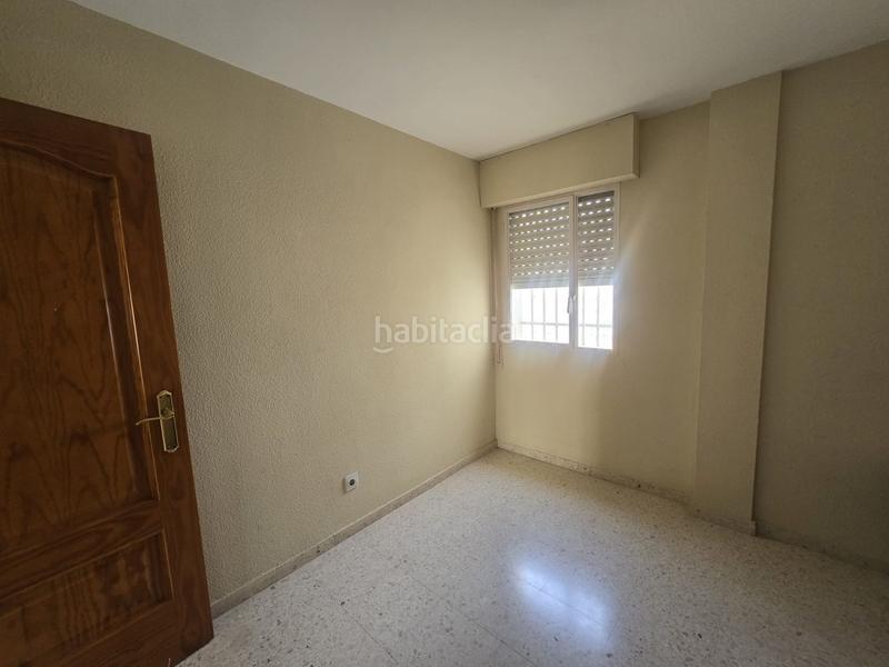 Foto 21fa318c-b177-4c04-bb0b-77d92c416c11. Piso  en venta en zona santa lucía, 4 dormitorios. en Alcalá de Guadaira
