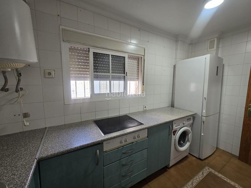 Foto 2abd6e79-894c-4d81-a8c2-715959321c76. Piso  en venta en zona santa lucía, 4 dormitorios. en Alcalá de Guadaira