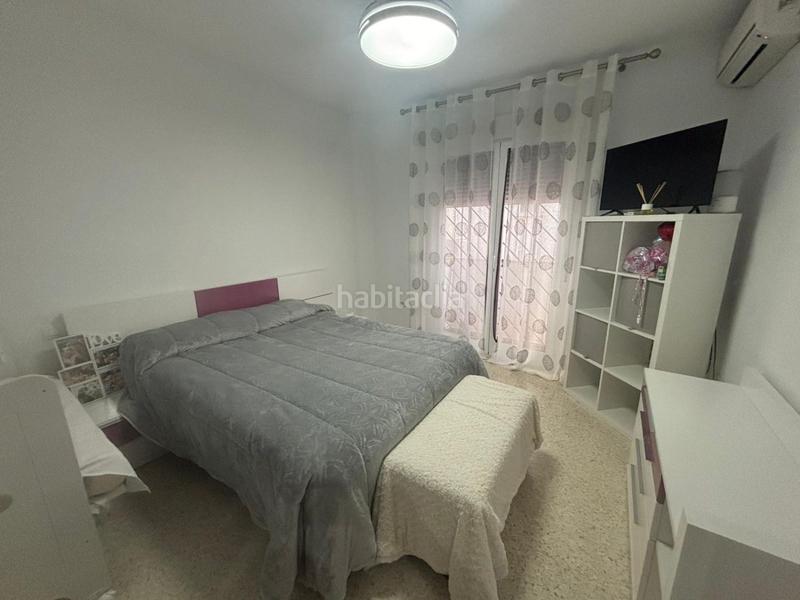 Foto c5cc6cf9-c8a9-4766-8e08-808259b20f9c. House with parking in Centro Alcalá de Guadaira