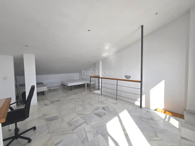 Foto 7a16cd87-1e09-48ad-9340-16c85f7a0950. Pis a Centro Alcalá de Guadaira