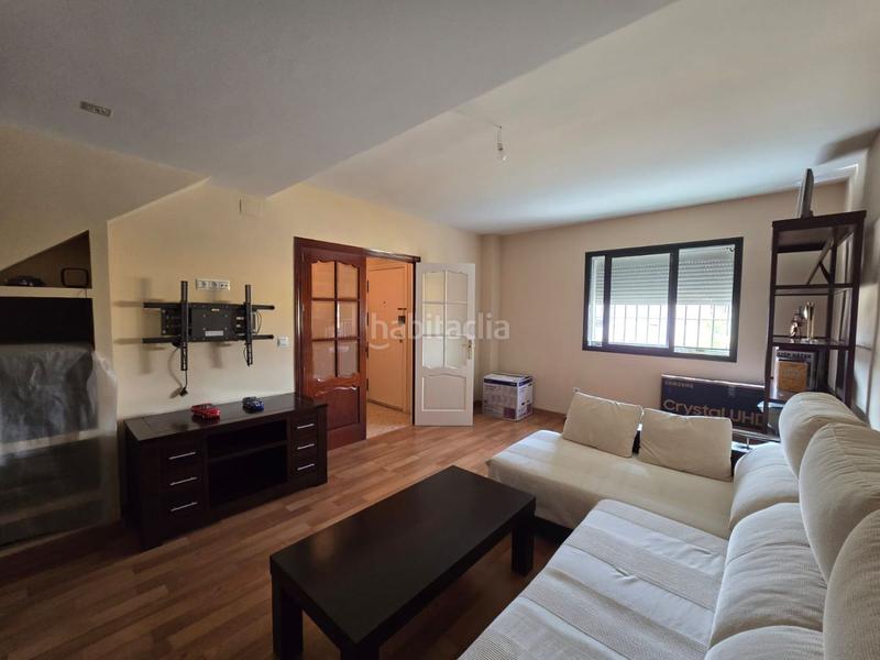 Foto 2d5237ce-ff5f-40b3-93e1-d280ca2eb2f4. Haus mit parking in Centro Alcalá de Guadaira