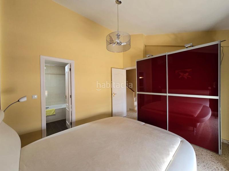 Foto 2fad0b2a-7abb-438e-a44f-ce5e7435ae09. Haus mit parking in Centro Alcalá de Guadaira