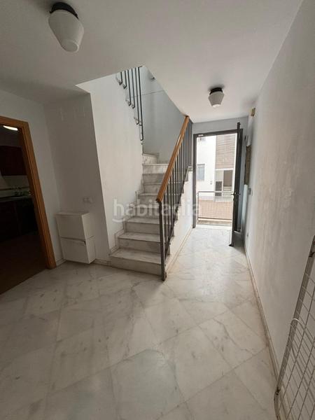 Foto b58e8163-67fa-48dd-8b7c-f5f3f835ebc0. Duplex con parcheggio in Centro Alcalá de Guadaira