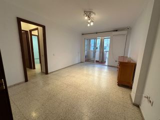Flat in Juan XXIII - Rochelambert. Piso en venta en amate  padre pío  palmete, 3 dormitorios.