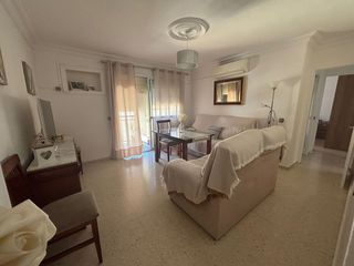 Pis a La Paz. Piso en venta en alcalá de guadaira, 3 dormitorios.