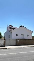 Chalet in Oromana. Chalet en venta en la juncosa, 4 dormitorios.