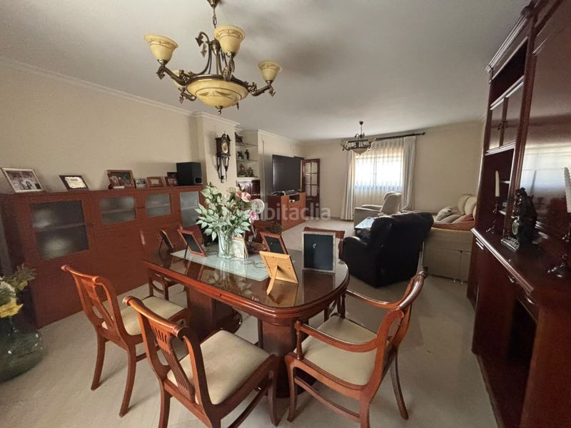 Foto bdb303a9-51f9-4974-a991-98751878304e. Casa amb aparcament a Oromana Alcalá de Guadaira