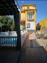 Chalet en Nueva Alcal. Chalet en venta en zona santa luca, 5 dormitorios.