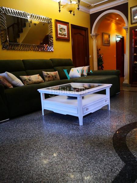 Foto 9c16a65d-6125-4ebd-8f28-2b357d29a340. Chalet con parcheggio piscina in Nueva Alcalá Alcalá de Guadaira