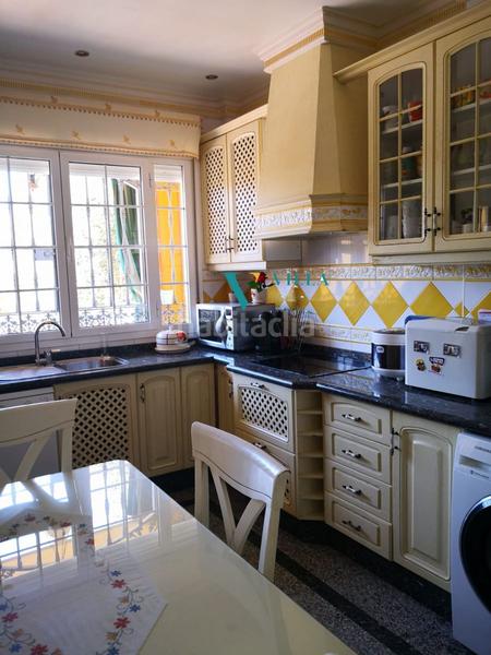 Foto e07befbe-9187-4da3-a64c-d5b129356bb9. Chalet con parcheggio piscina in Nueva Alcalá Alcalá de Guadaira