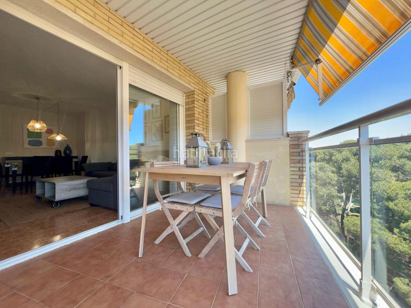 Foto abb23060-fe1c-4d07-af93-70718f87a98d. Àtic amb piscina a Mar i Camp - Platja dels Capellans Salou