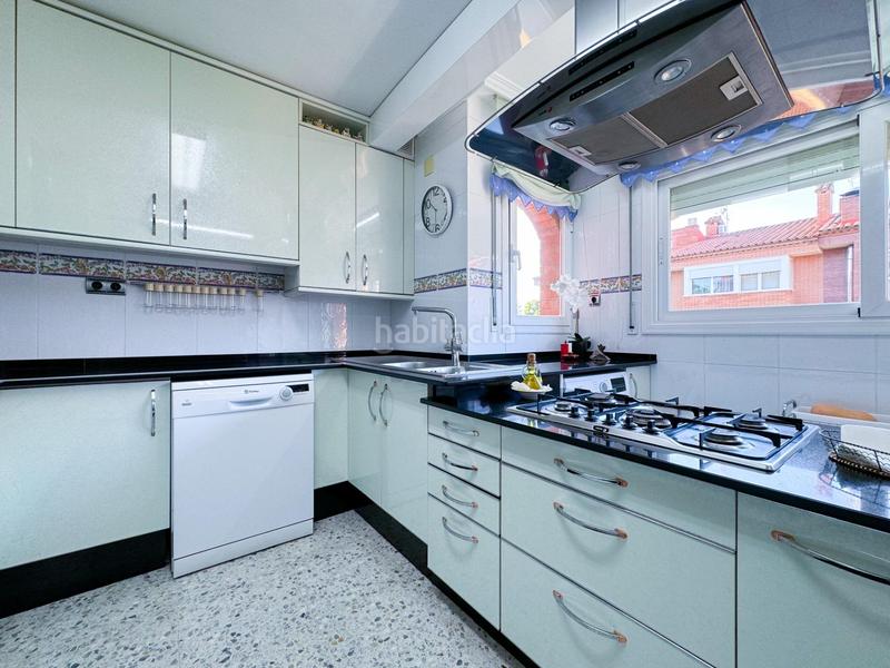 Foto b63f7ba4-335d-43d9-a2d7-27462a0e9d80. Chalet se vende chalet en el centro en Port - Horta de Santa Maria Cambrils