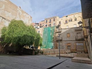 Building in Civaderia 10. Edificio para reformar