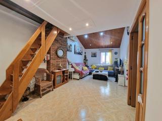 Flat  Forn nou. Se vende piso en valls