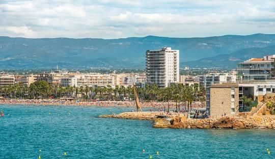 Foto 89e55196-51c1-4bcb-be63-bf4a3d8af783. Planta baixa amb calefacció aparcament piscina a Salou