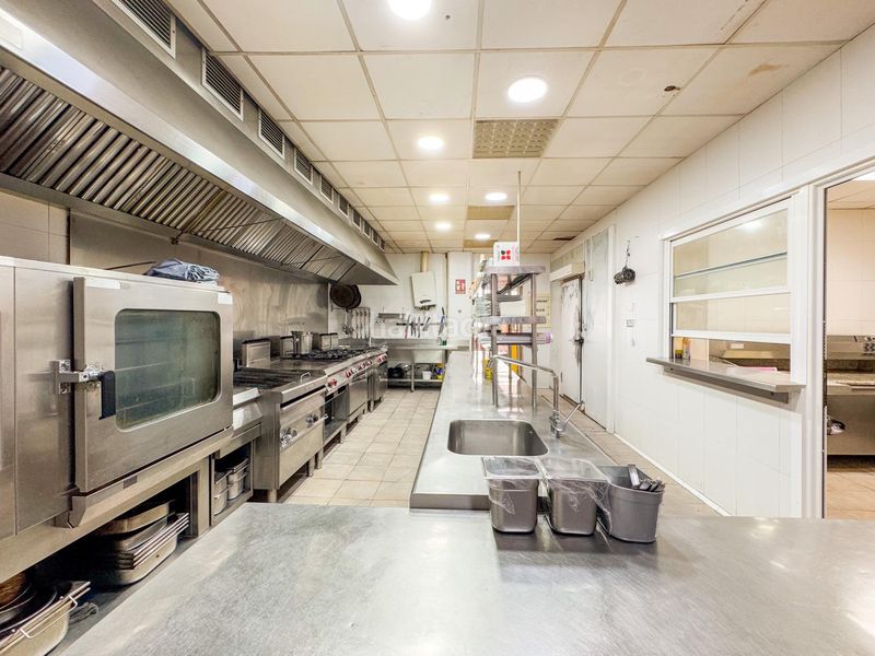 Foto 436b9d87-d93b-4097-b723-3a93e965347f. Local comercial oportunidad unica !!! restaurante en funcionamiento y muy rentable en el centro de La Pineda en Vila-seca