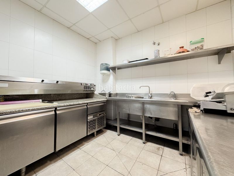 Foto b948989a-0f5b-428e-a48e-a20cf56c6d62. Local comercial oportunidad unica !!! restaurante en funcionamiento y muy rentable en el centro de La Pineda en Vila-seca