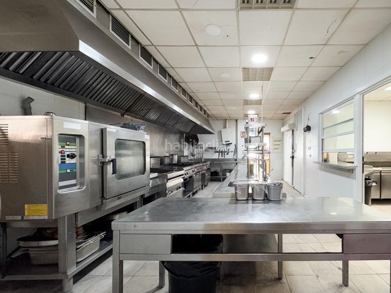 Foto fe24f0fb-3958-4cf1-9952-ddaf9c156993. Local comercial oportunidad unica !!! restaurante en funcionamiento y muy rentable en el centro de La Pineda en Vila-seca