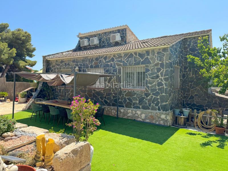 Foto 4f0ac5ce-4ea6-4a1c-a8c5-b1ad0bb57ede. Chalet  independiente con piscina, jardin y spa en Roda de Barà