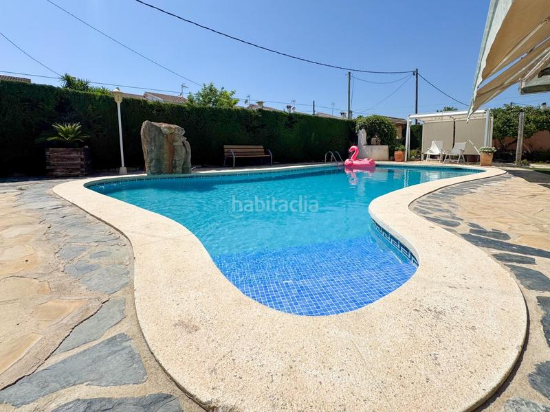 Foto c0bc5af7-4970-4dc8-84e9-870ab0b6e6d8. Chalet  independiente con piscina, jardin y spa en Roda de Barà