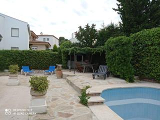 Casa en Pino Alto. Exclusivo chalet independiente en la prestigiosa urbanización pi
