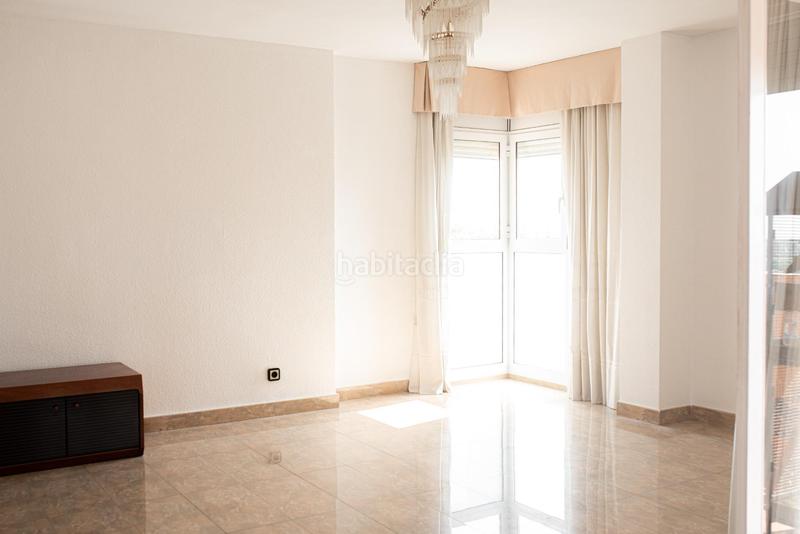 Foto 2323ef8f-73ed-4975-bac1-60cafd5e015c. Apartamento piso en venta paises catalanes 205, 5 en Reus