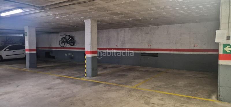 Foto 3db568cf-e31f-4e7e-a84e-b201d75d45b8. Autoparkplatz in Centre Reus