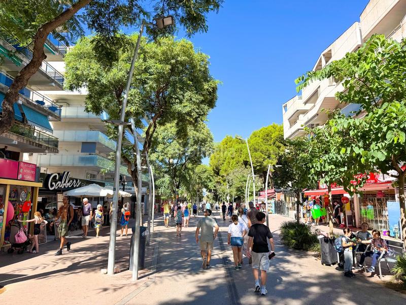 Foto f1aafe82-53ef-42af-b492-f2cc9b906e4f. Pis a Mar i Camp - Platja dels Capellans Salou