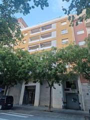 Etagenwohnung  Canonge bove. Se vende piso en reus, 3 hab, ascensor