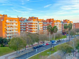 Etagenwohnung  Calle pere de lluna. Oportunidad en llevant 104m2 totalmente exteriores con instalaci