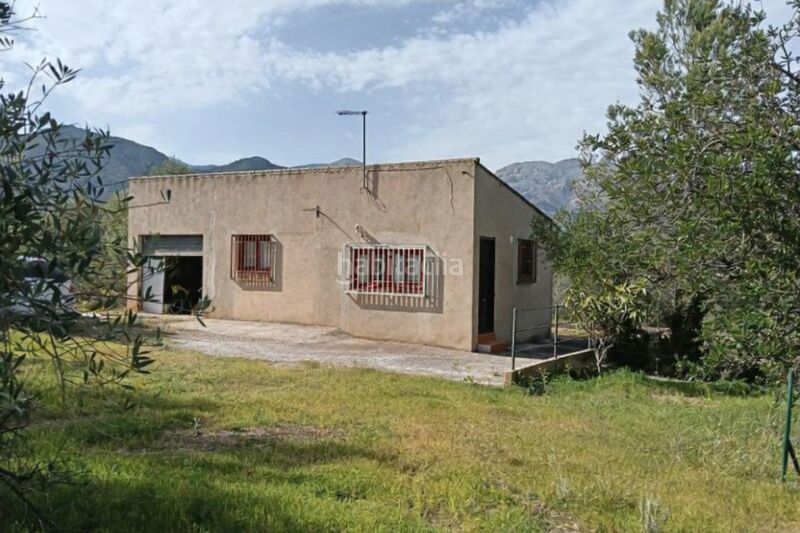 Foto a93f10fd-b371-4cc2-8e6b-d2c6c09683a4. Xalet amb aparcament piscina a Aldover
