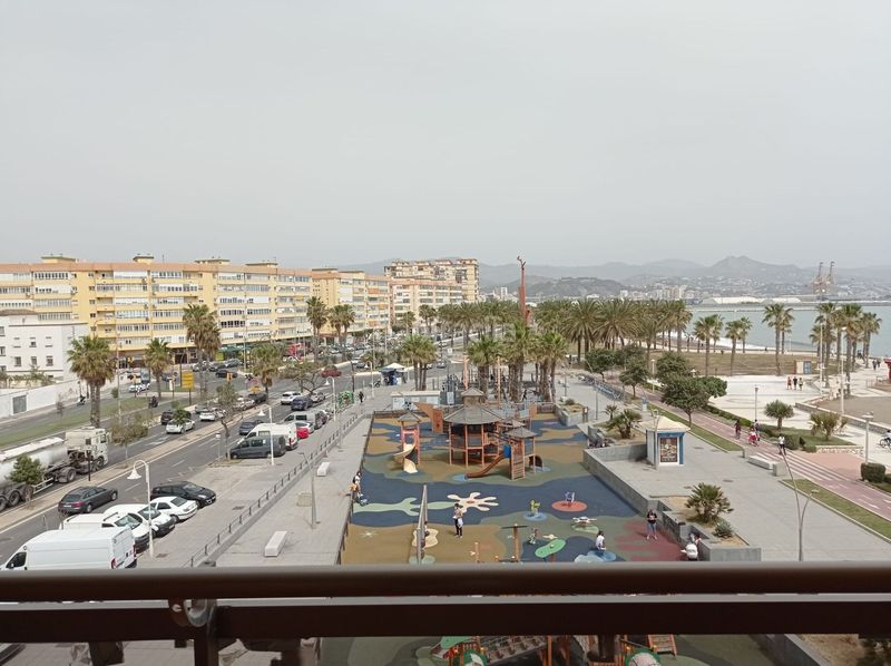 Foto d5a535d5-54c7-4e02-8017-877b7d8a511a. Pis a Paseo Marítimo Oeste - Pacífico Málaga