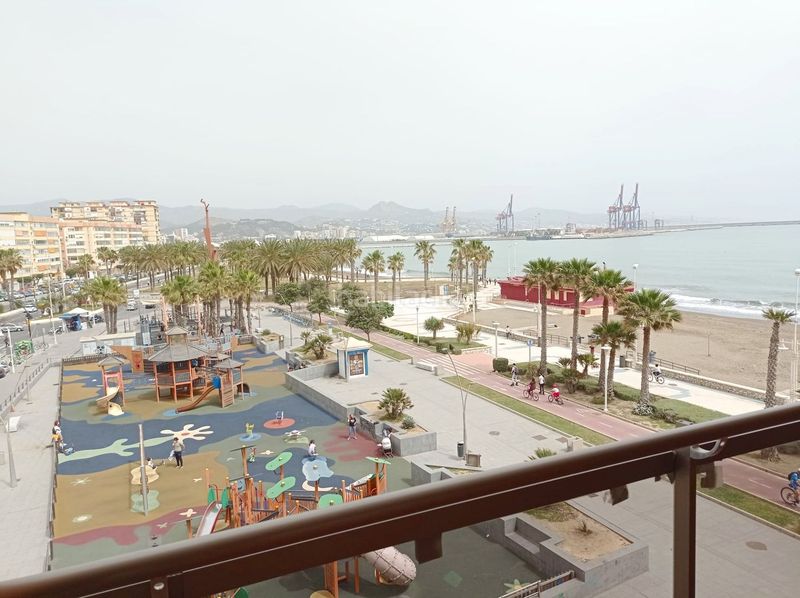 Foto f2217905-5e1b-48bb-86bd-11d65fbc38c3. Pis a Paseo Marítimo Oeste - Pacífico Málaga