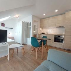 Rent Studio  Mayorazgo. Moderno estudio abuhardillado  recinto cerrado con piscina  amue