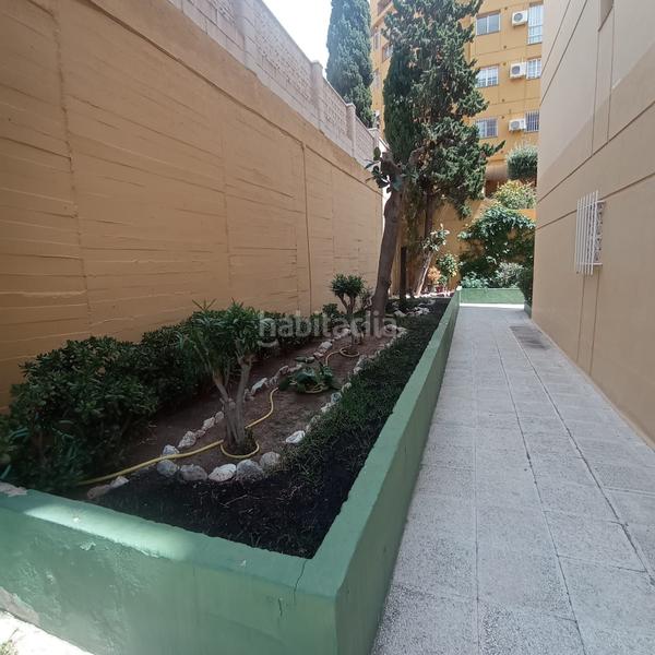 Foto 909359b8-9381-4467-acf4-708588adb080. Alquiler estudio moderno estudio abuhardillado recinto cerrado con piscina amueblado 1 baño aa. en Málaga