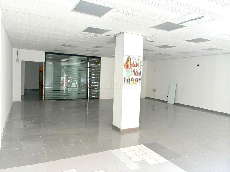 Foto 1086dac1-2289-4d62-95b9-db930e47bc6d. Alquiler local comercial interesante oportunidad amplio local comercial en calle mauricio moro pareto en Málaga