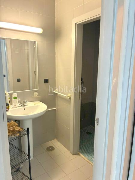 Foto f0be43f4-a761-4e17-8b20-a4fb7a4f194e. Alquiler local comercial interesante oportunidad amplio local comercial en calle mauricio moro pareto en Málaga