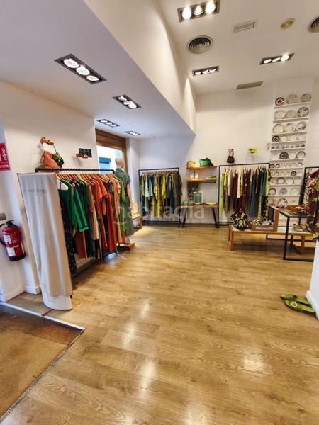 Foto d629ebcc-e0e5-472b-8d99-960eb465cf4e. Rent business premise in Centro Histórico Málaga