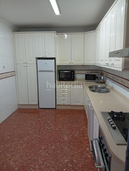 Foto a7cd3abb-b1d6-4ddc-8478-6d3aa8ea3d04. Pis amb aparcament a Carranque - Haza Cuevas Málaga