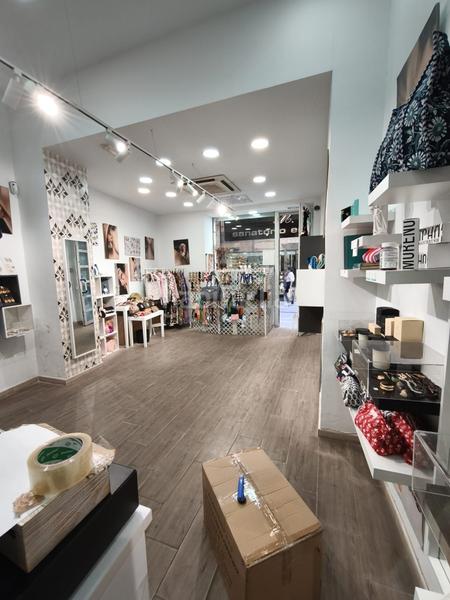 Foto c8b09ab8-8796-4c3b-abf5-8b6eafc16f1a. Rent business premise in Centro Histórico Málaga