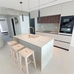 Casa  Hermanos oliver. Chalet a estrenar  piscina  terraza 56 m2  garajes  c hermanos o