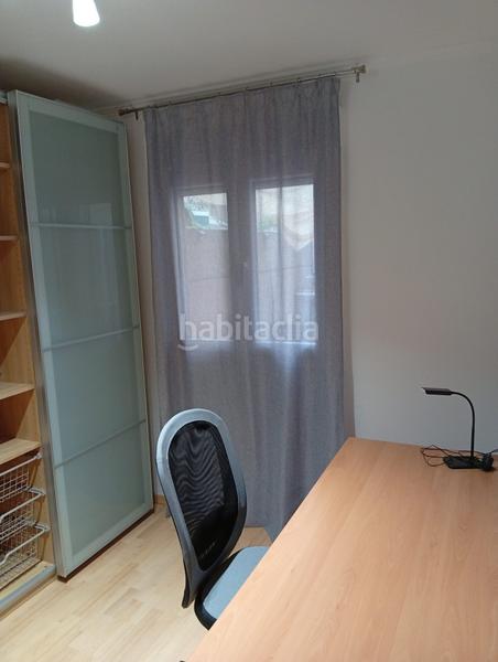 Foto 755ac846-8a64-4c6a-826e-26ed6d91d726. Rent flat with parking pool in Guadalmar Málaga