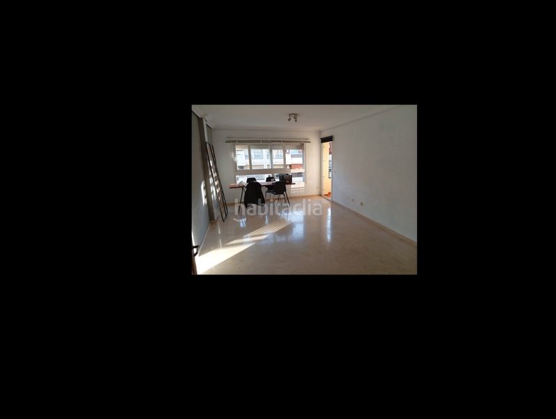 Foto 812b09db-7922-4077-b388-3e652eb7be1c. Lloguer pis amb aparcament piscina a La Barriguilla Málaga