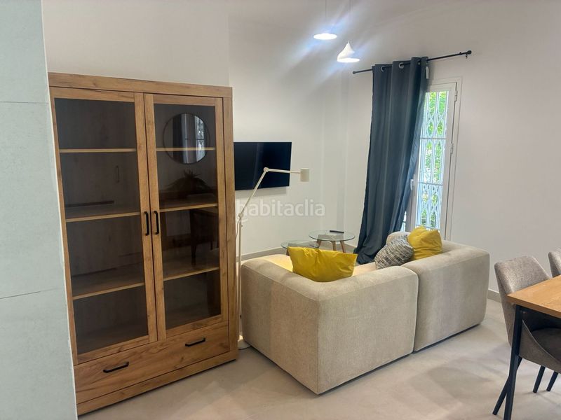 Foto 597563af-9e3a-4f62-8c72-d771d644680f. Rent flat in La Goleta - San Felipe Neri Málaga