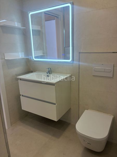 Foto 9845029e-1ad3-4e01-b186-96fd35a45493. Rent flat in La Goleta - San Felipe Neri Málaga
